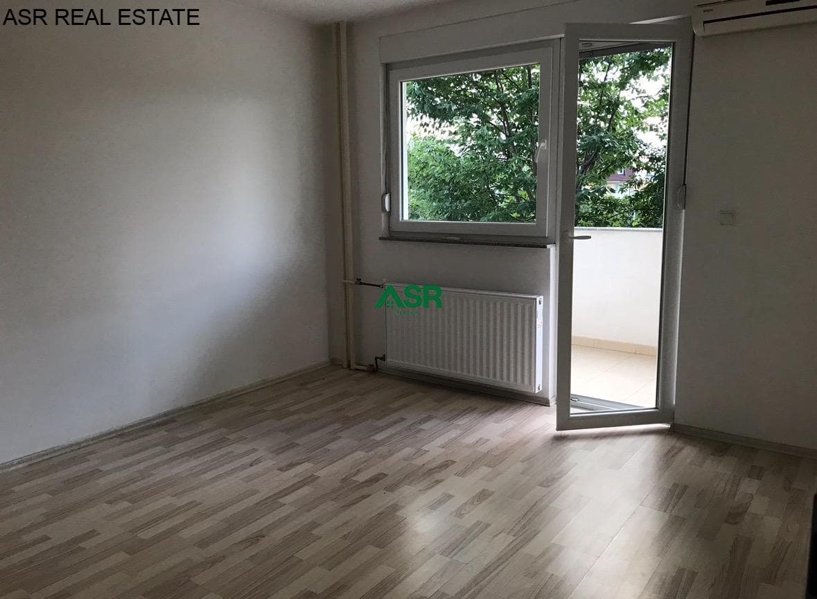 Banesë/Zyre 80m2 me qira në Ulpiane 2