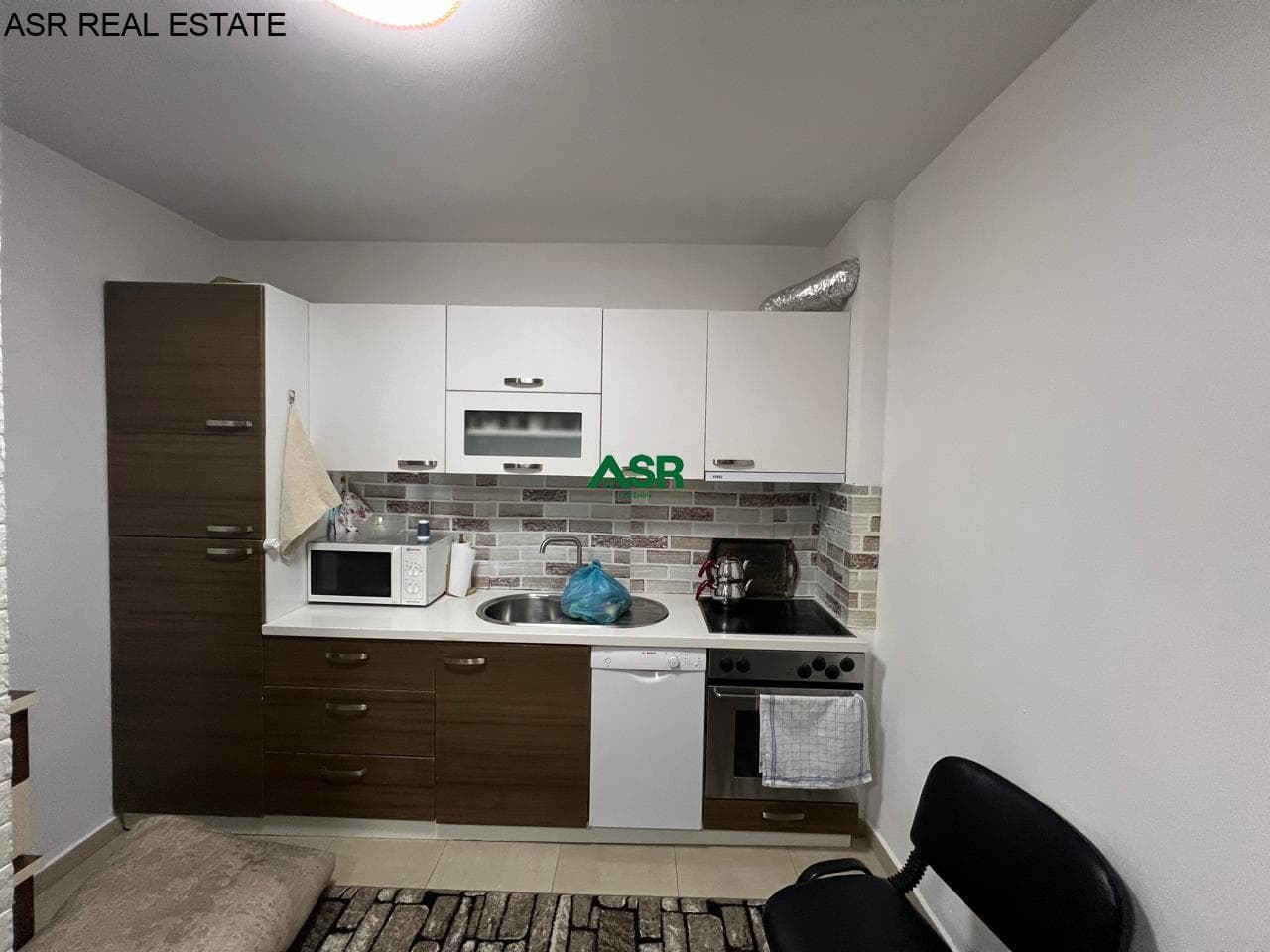Banesë 60m2 ne shitje në Kalabri(Emshir), tek kompleksi “Fitorja” 3