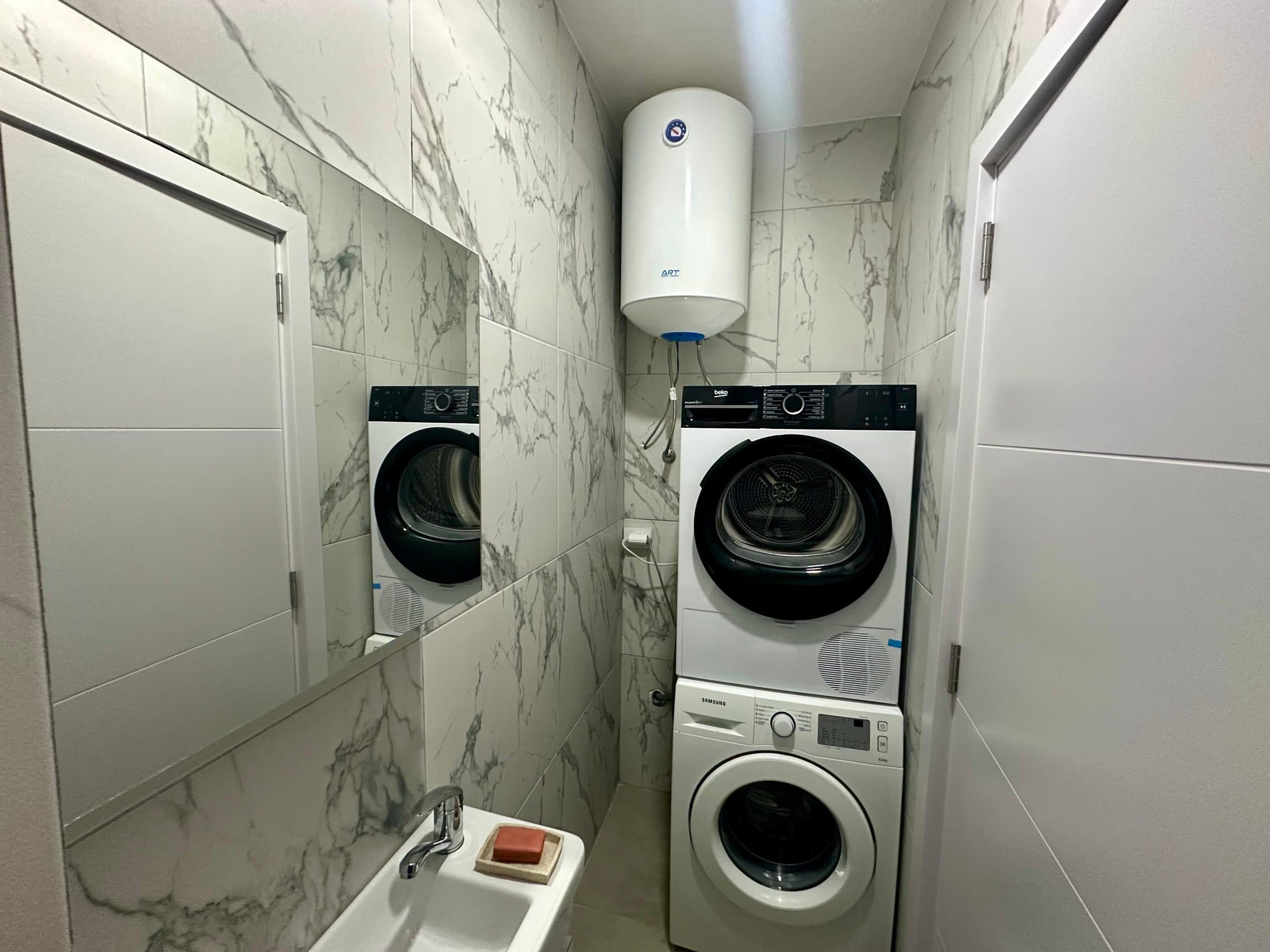 Banesë 80m2 me qira në rr.B 2