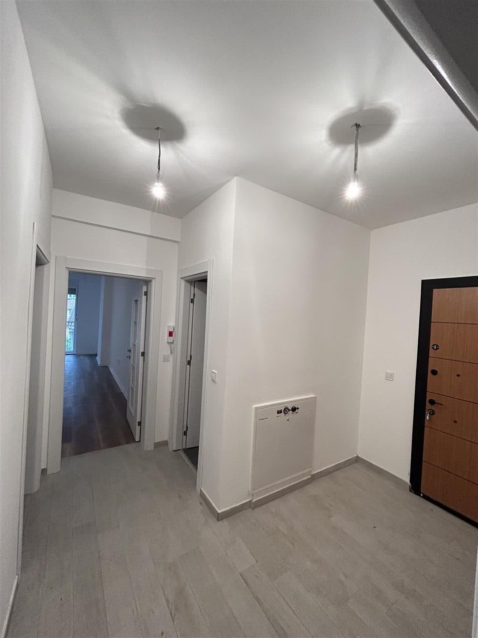 Lëshohet banesa me qira në lagjën Prishtina e re