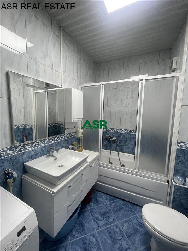 Banesë 90m2 me qira në Dardani 4