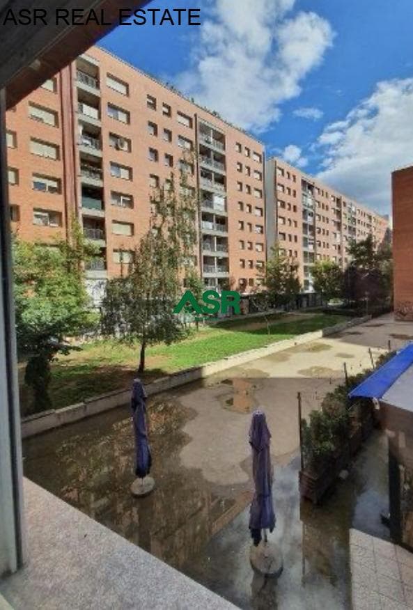 Banesë/Zyre 125m2 me qira në Emshir 2