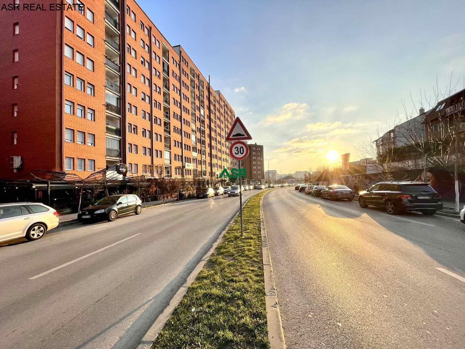 Lëshohet lokali me qira në lagjen rruga B