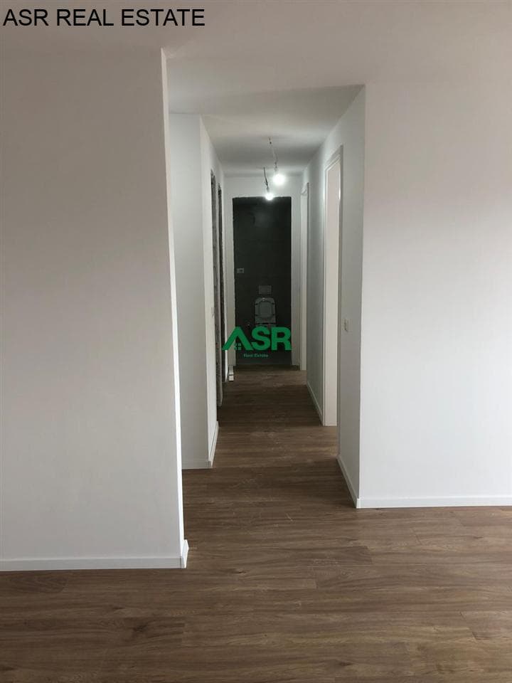 Ofrohet banesa me qira me sipërfaqe 81.5m2, ne rr.C tek DP Partners, 4