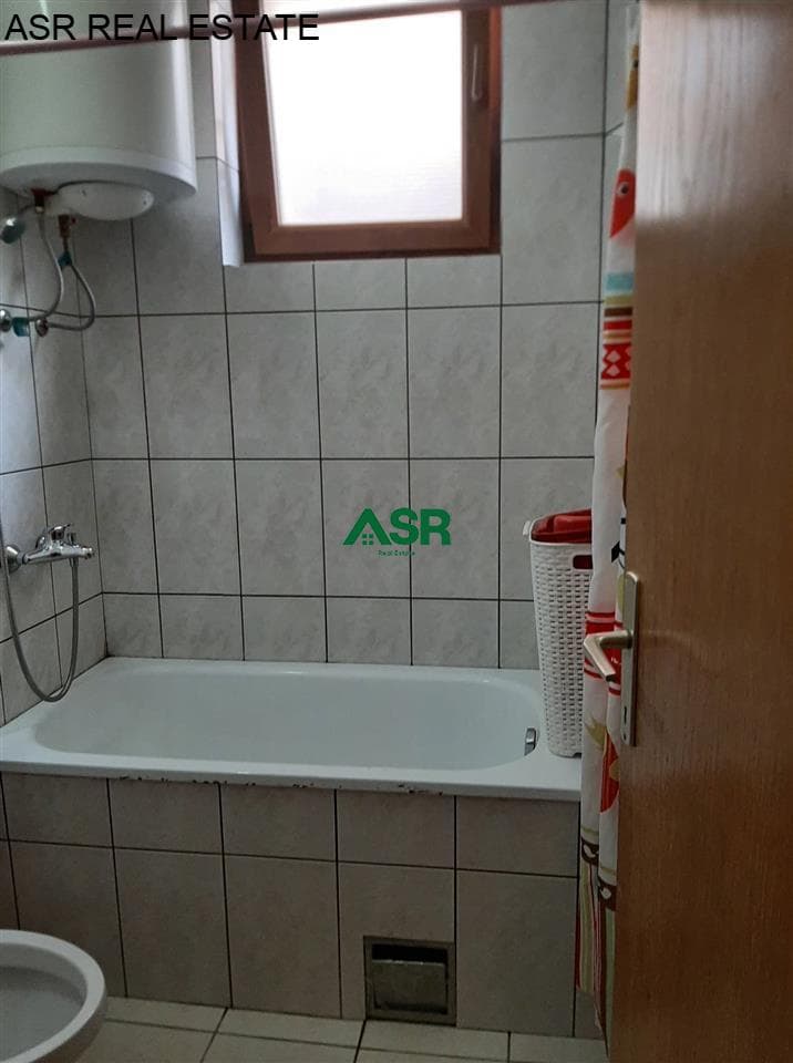 Lëshohet banesa me qera në lagjën velania 2