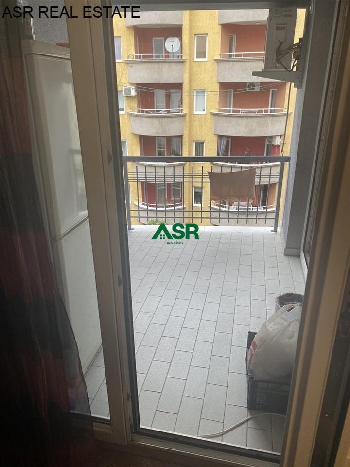 Ofrohet banesa per shitje në qender te Prishtines, 4