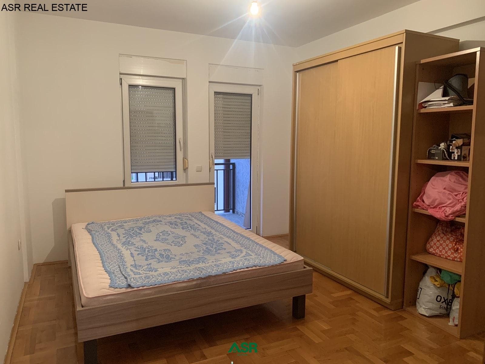 Shitet banesa në lagjën Emshir (Kalabri) 2