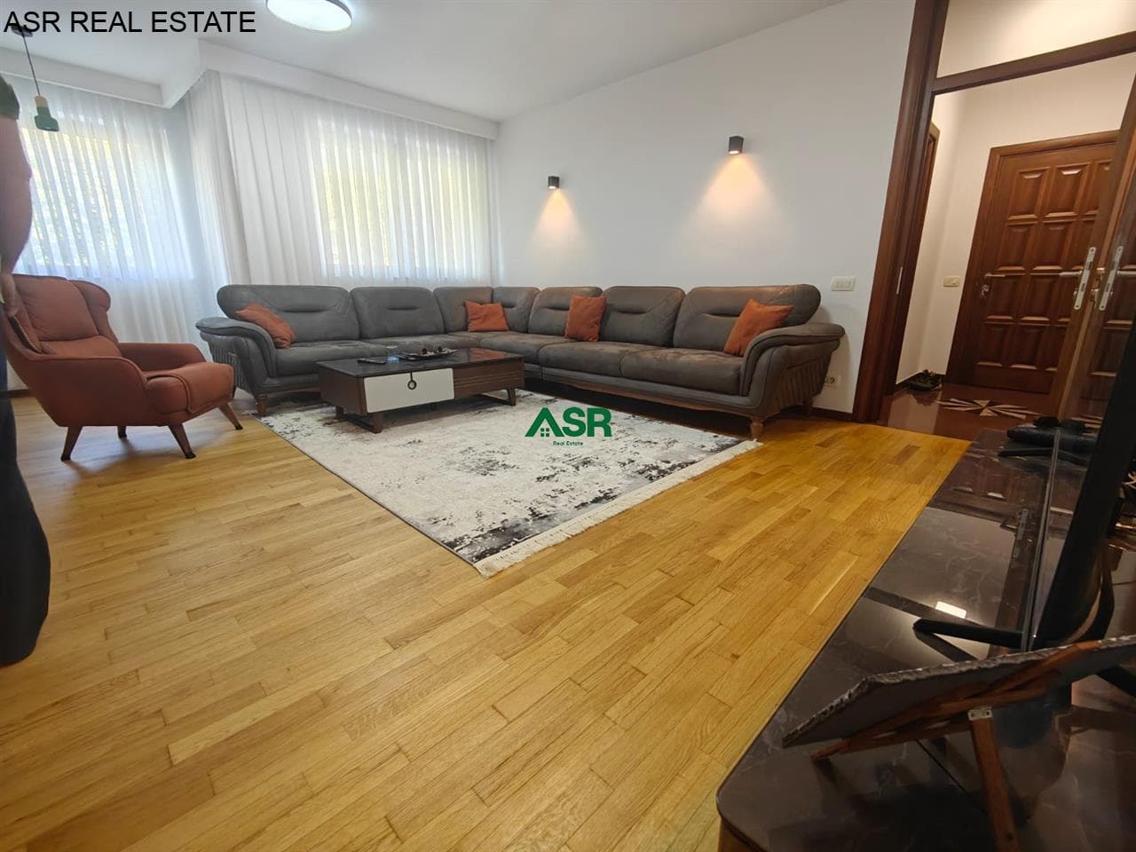 Banesë 110m2 me qira në lagjen Qafa 4