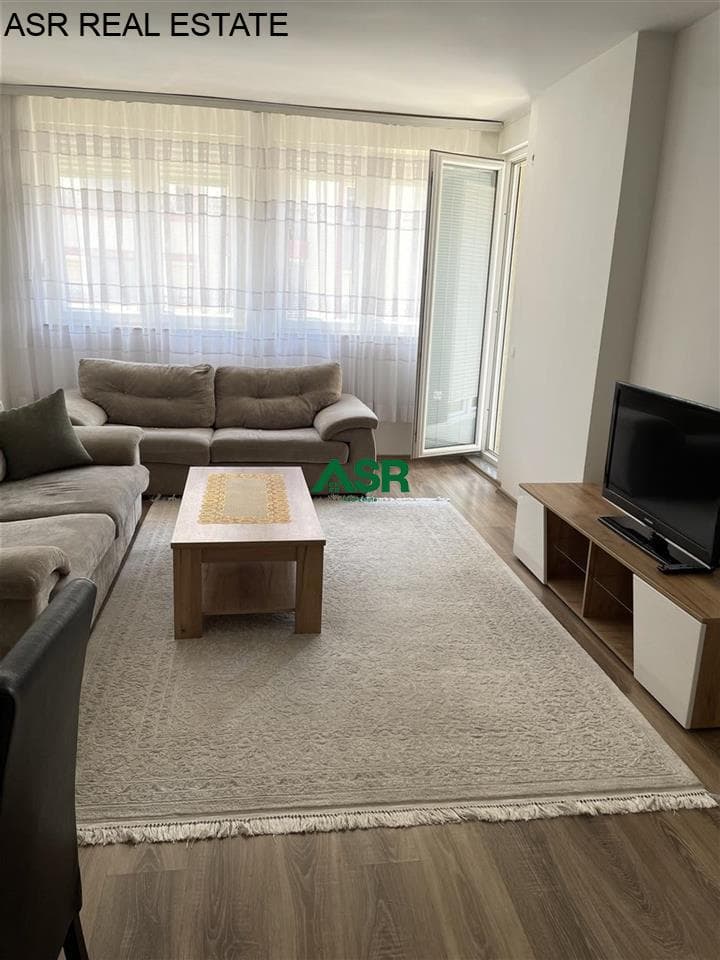 Banesë 62m2 me qira në rr.Muharrem Fejza