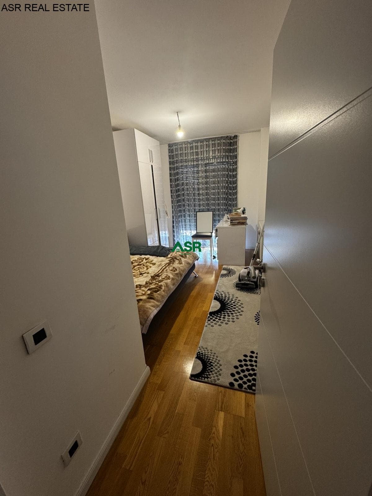 Banesë 85m2 me qira në lagjen e spitalit 3