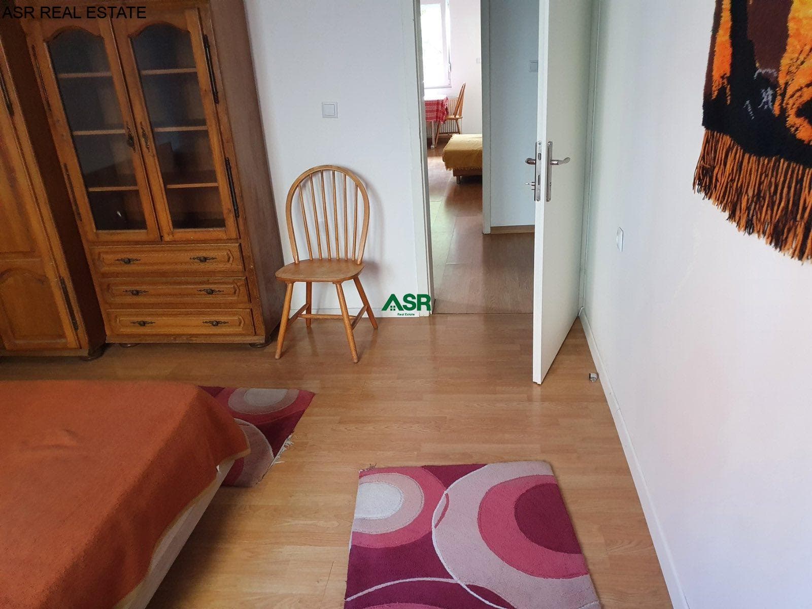 Lëshohet banesa me qira te Xhamia e Llapit 4
