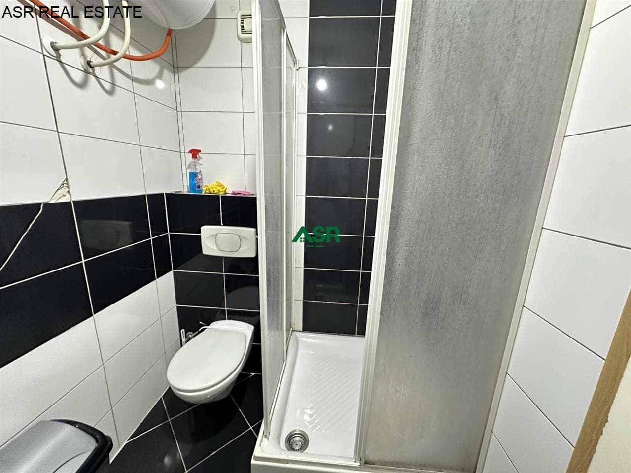 Banesë 54m2 me qira në lagjen Arberia 4