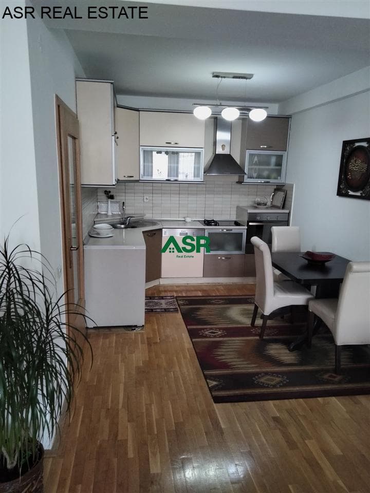 Banesë 86m2 me qira në lagjen Bregu i Diellit