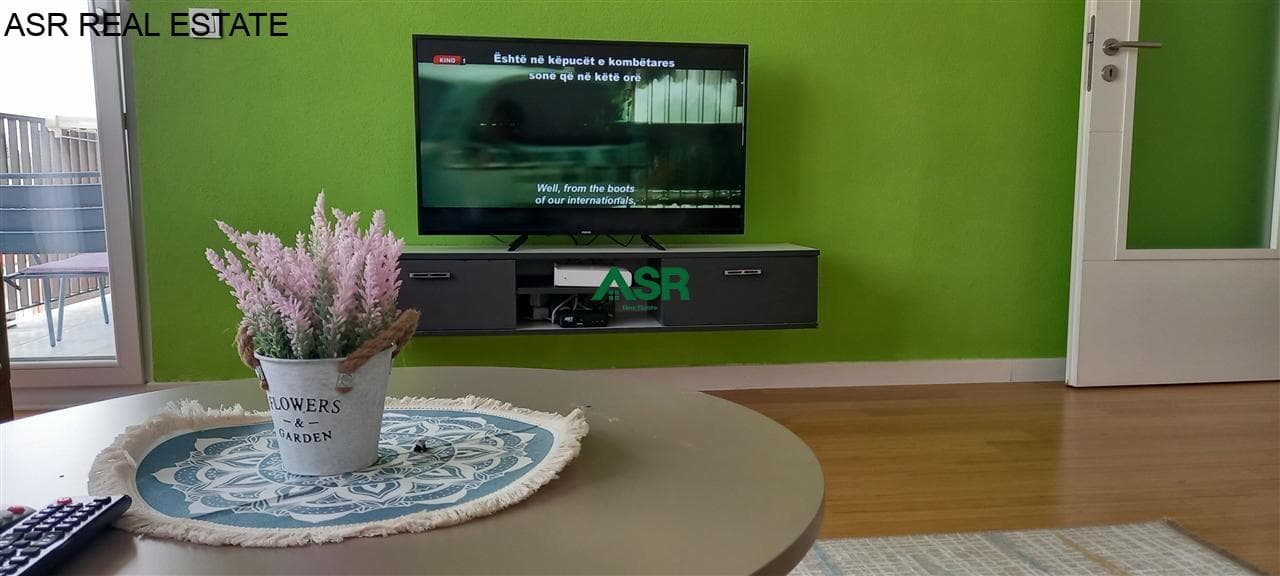 Banesë 55m2 me qira në lagjen e spitalit 4