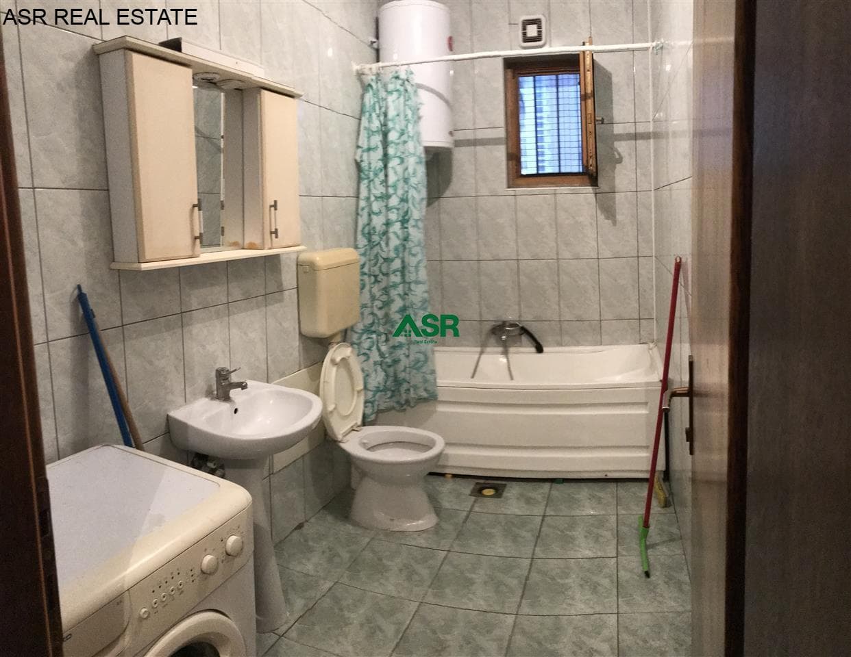 Lëshohet shtepia me sistem banesor me qira ne lagjen e muhaxhereve