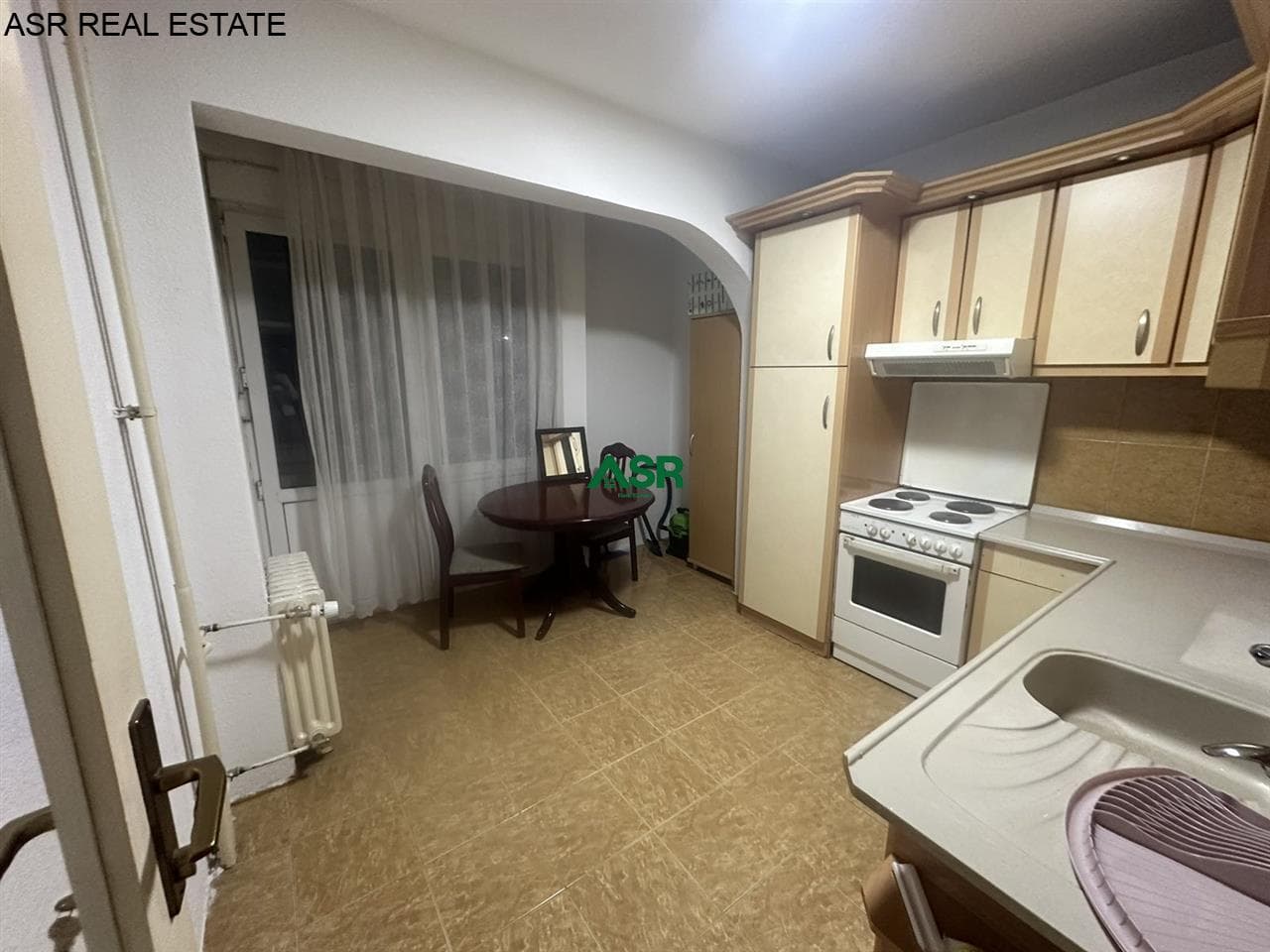 Banesë 50m2 me qira në lagjen Bregu i diellit