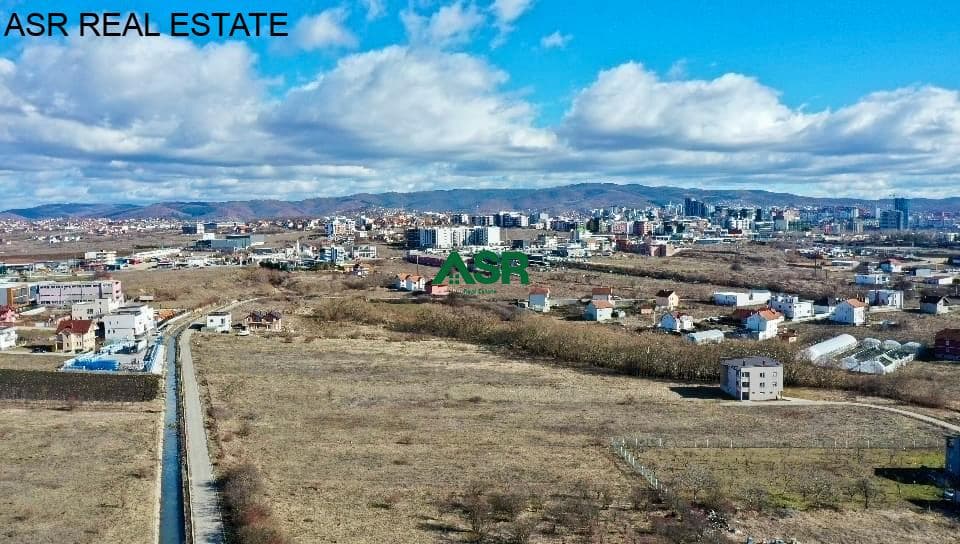 Ofrohet per shitje trualli tek Përroi i Njelmët,Prishtine 3