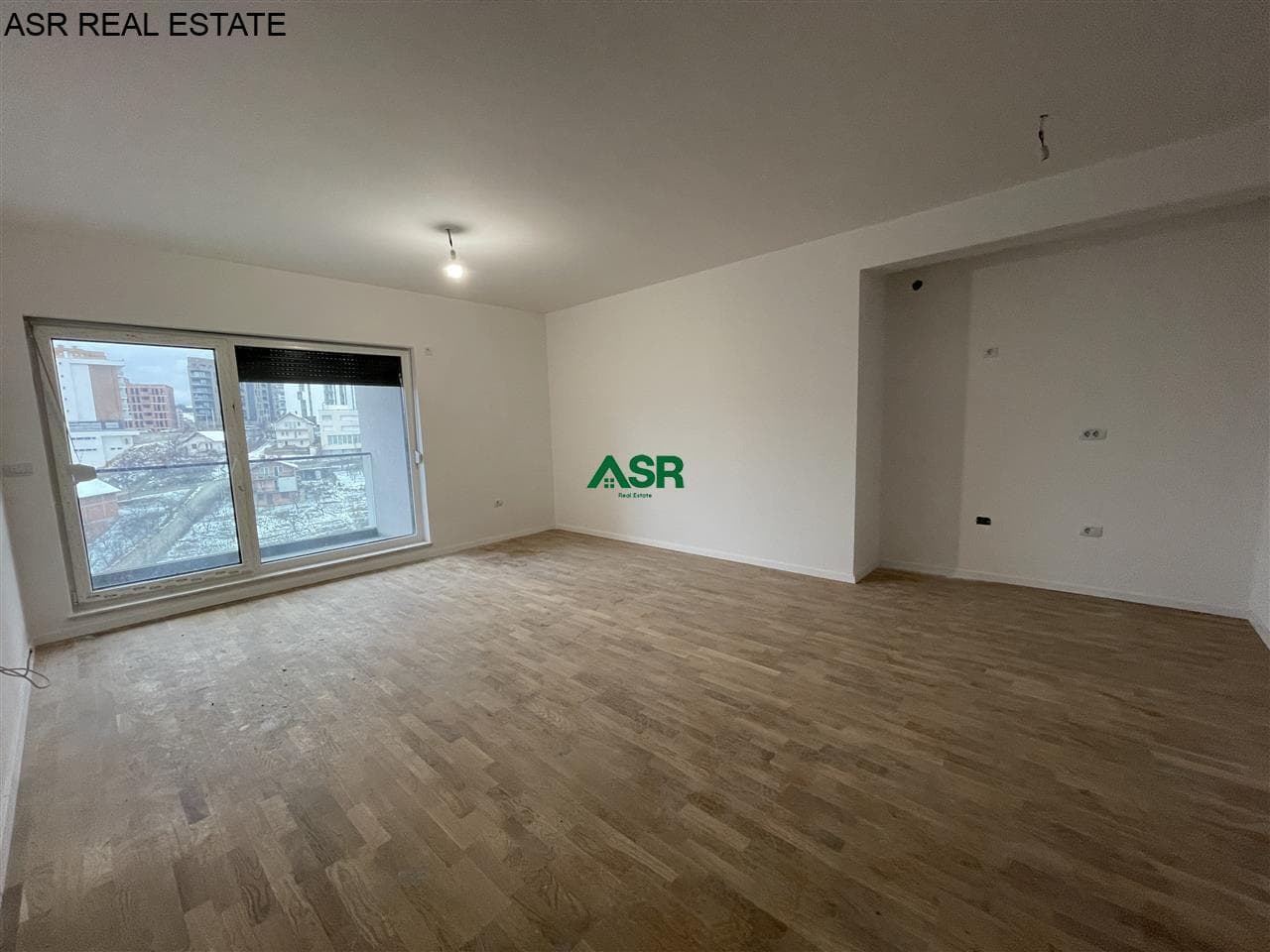 Lëshohet banesa me qera në lagjën Prishtina e re 2
