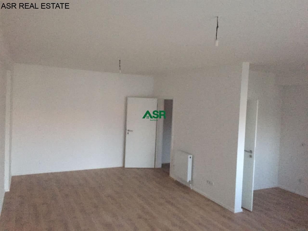 Lëshohet banesa me qira në lagjën Arberia e pershtatshme per zyre 4