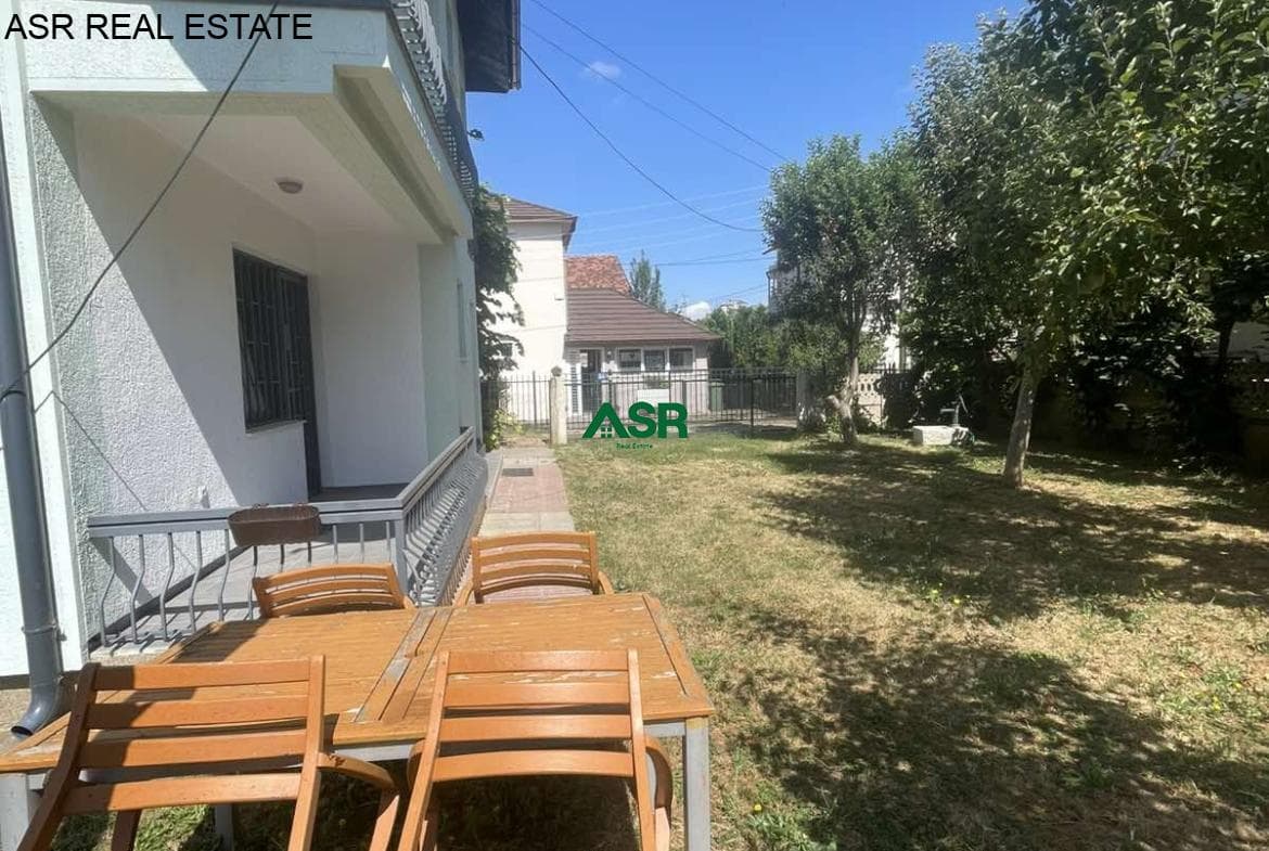 Ofrohet SHTEPIA per SHITJE në lagjen SOFALI 3