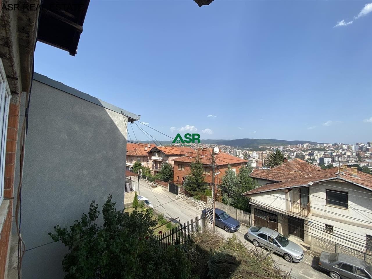 Shitet shtepia ne lagjen Arberia 2