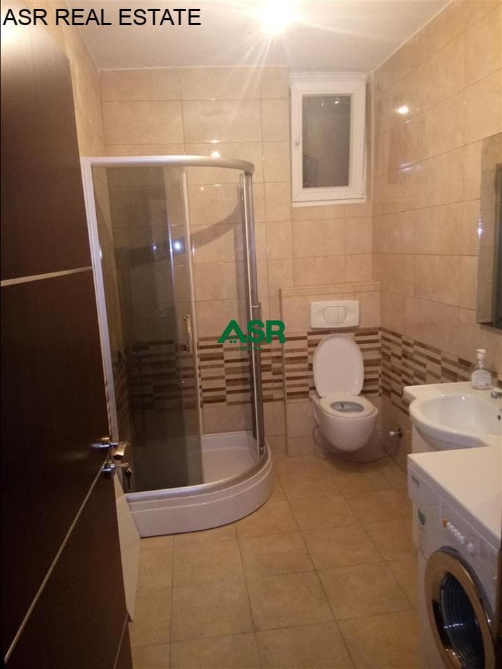 Lëshohet banesa me qera në rrugen B