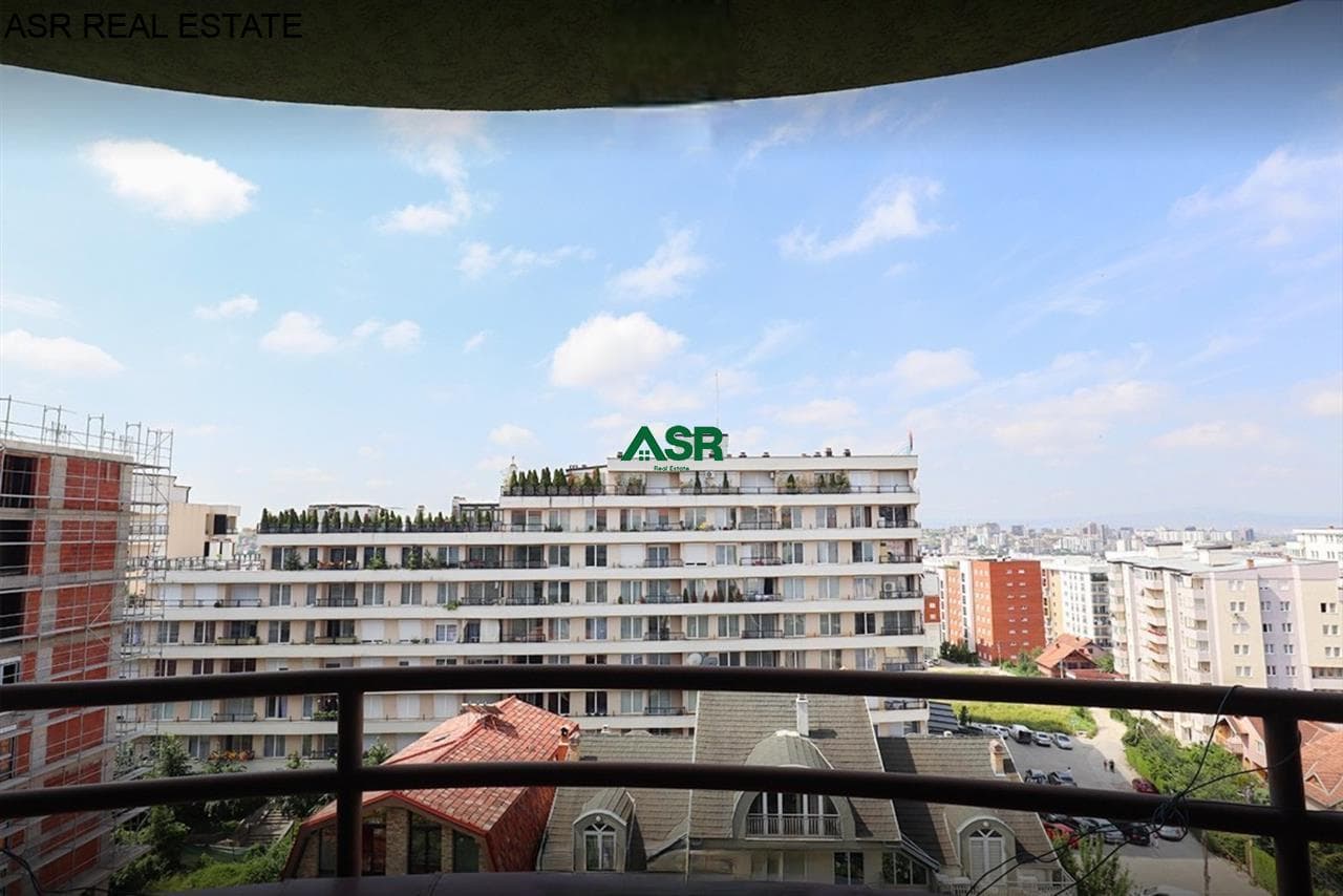 Banesa ne shitje në lagjën rruga C te Spar Market