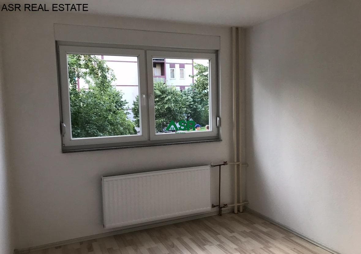 Banesë/Zyre 80m2 me qira në Ulpiane