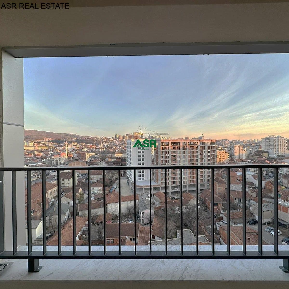 Lëshohet banesa me qira në lagjen Tophane 4