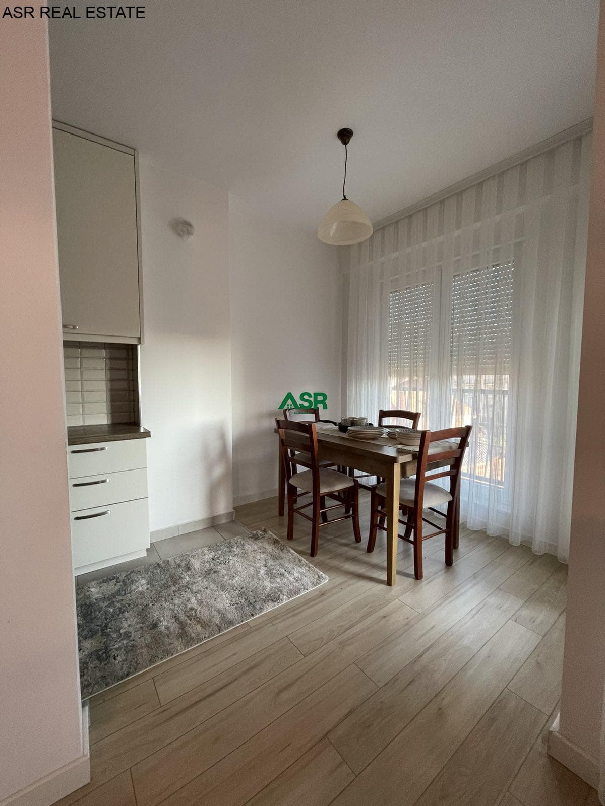 Banesë 78m2 me qira në lagjen e Muhaxhereve 2