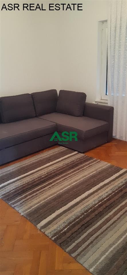 Lëshohet shtepia me qira në lagjën Mati 1 3