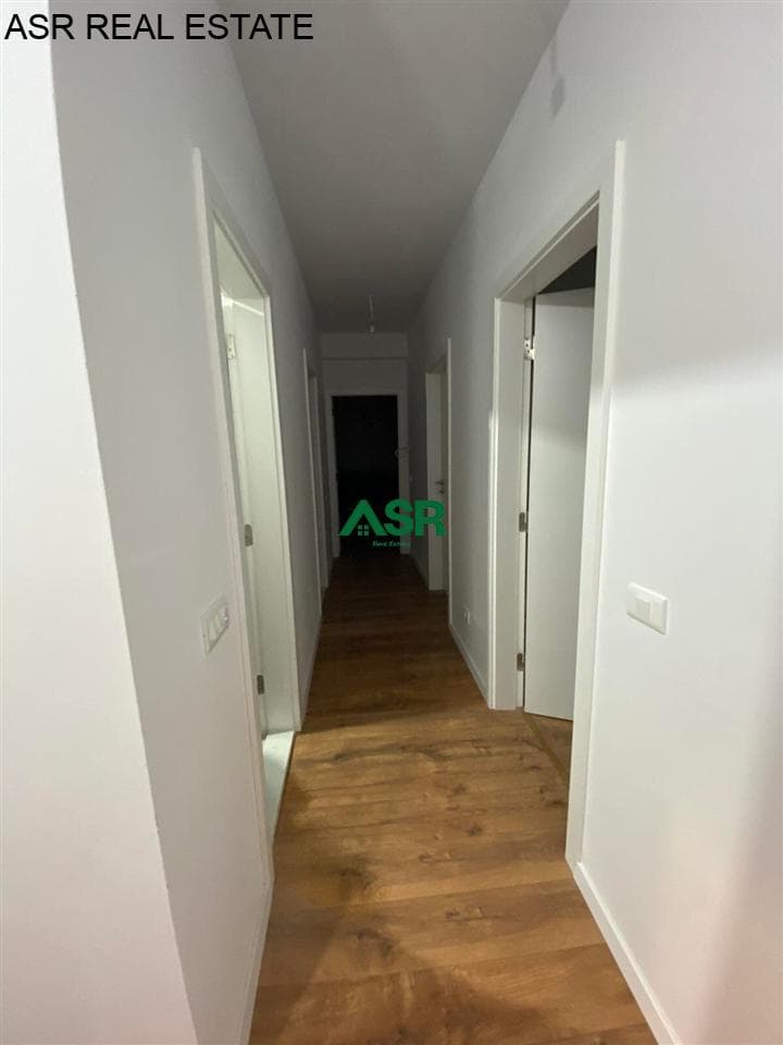 Banesë 82m2 me qira në Tophane
