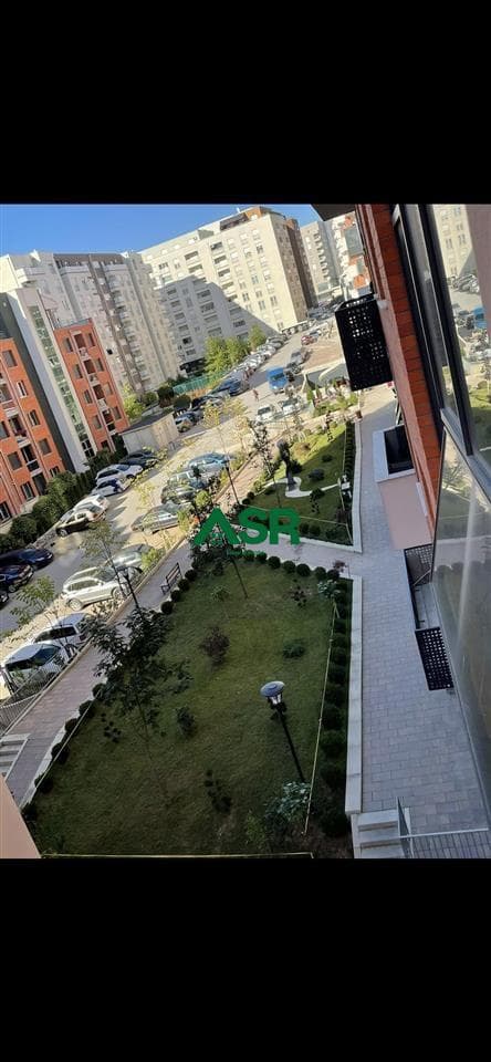 Lëshohet banesa me qera në lagjën Mati 4
