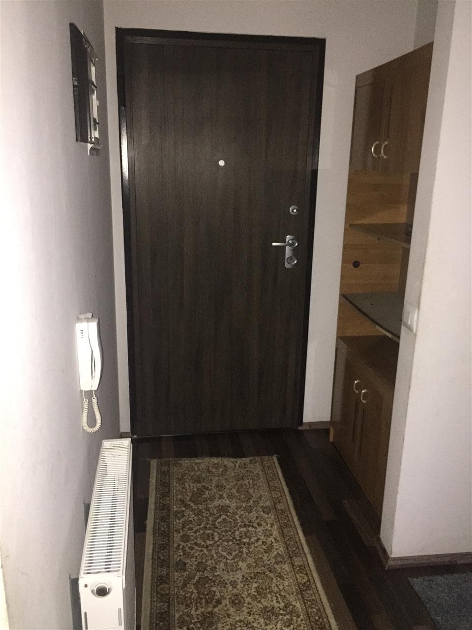 Lëshohet banesa me qira në lagjën e spitalit, rr.Muharrem Fejza 2