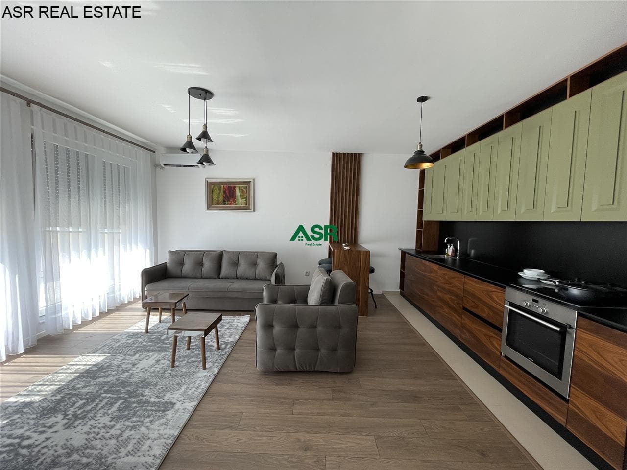 Banesë Penthouse 90 m2 me qira në Arberi