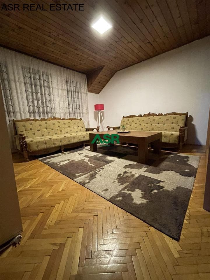 Lëshohet banesa me qira në lagjën Qender, mbrapa teatrit 4