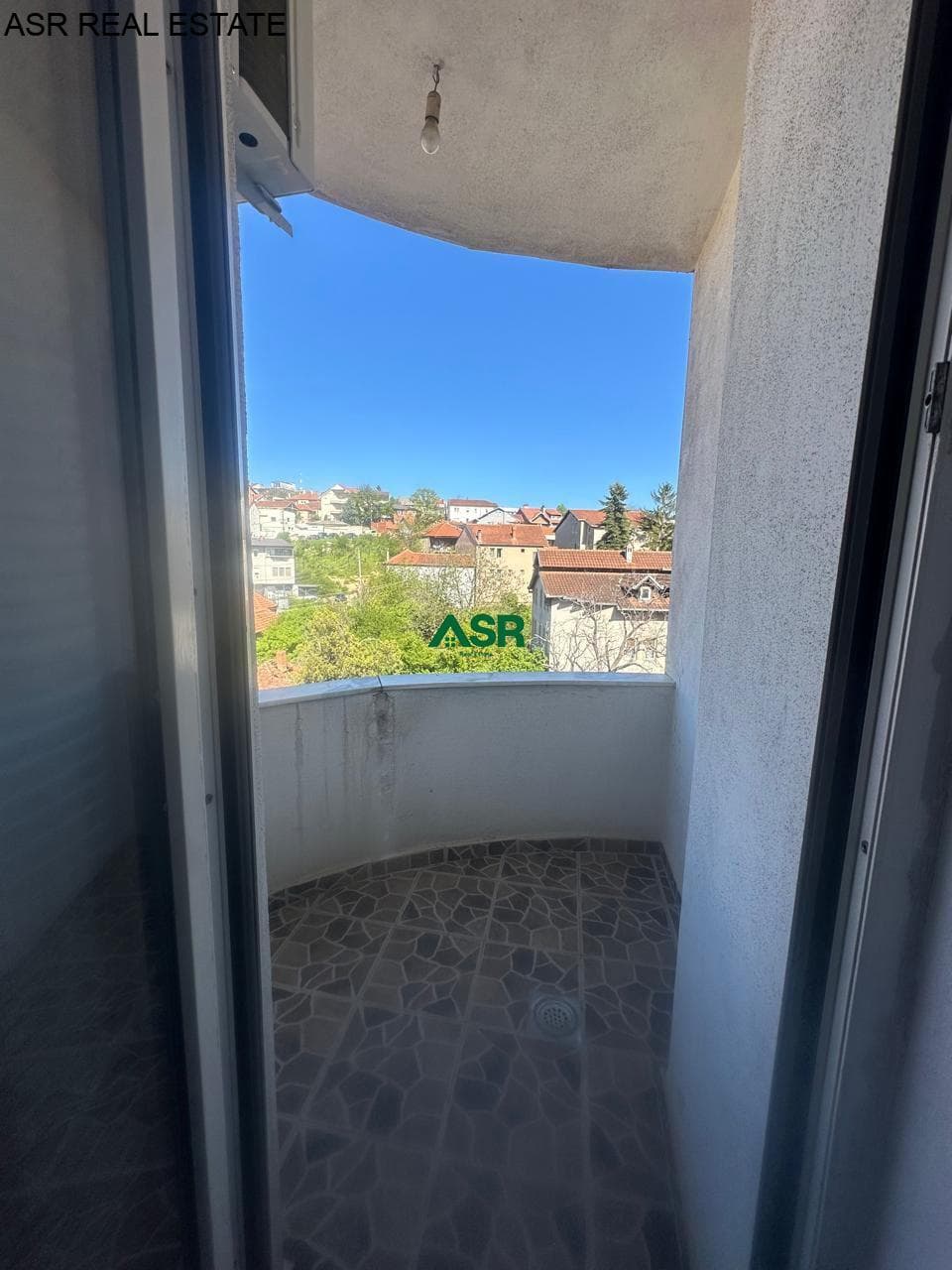 Banesë me qira rruges per Germi tek Hamburger Aba 2