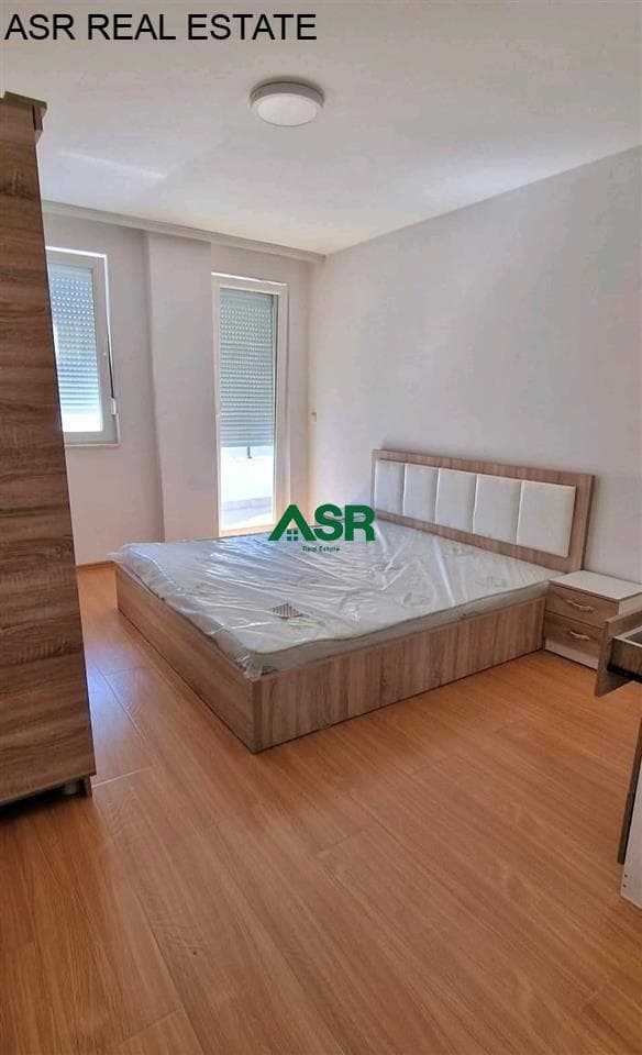 Banesë 98m2 me qira në rr.B 2