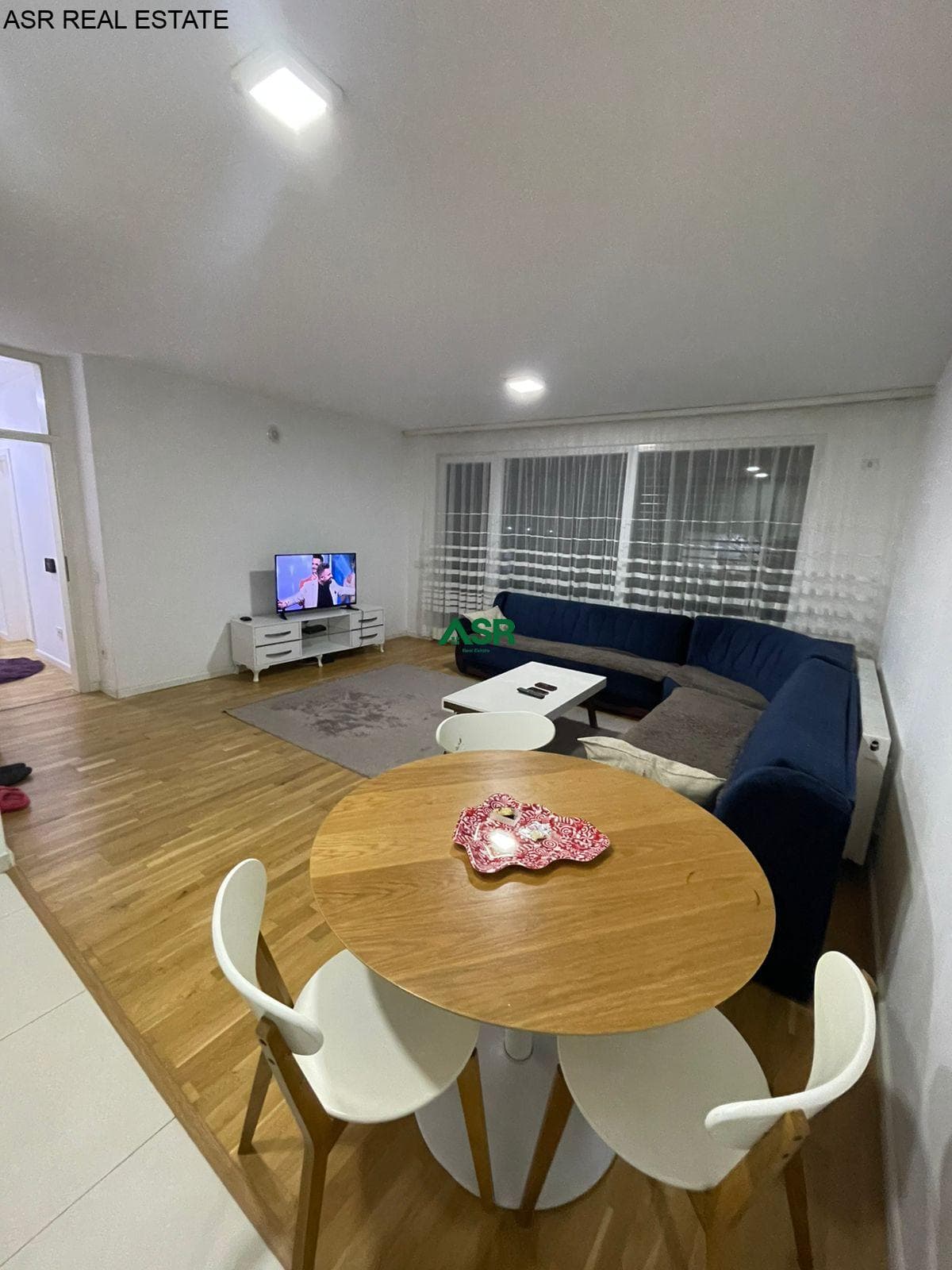 Banesë 80m2 me qira në rrugen B