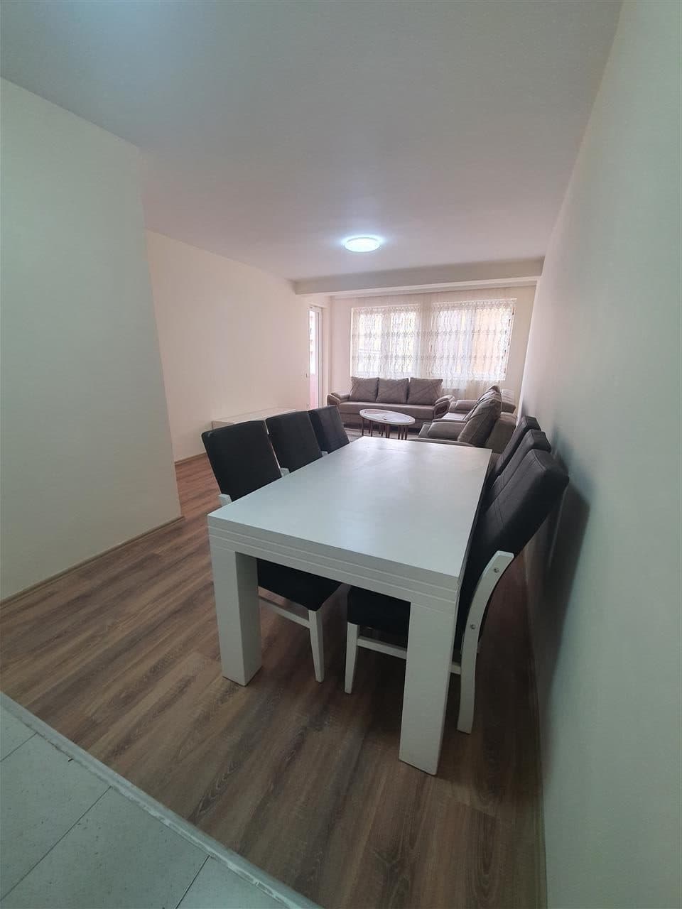 Lëshohet banesa me qira në Fushë Kosovë 2