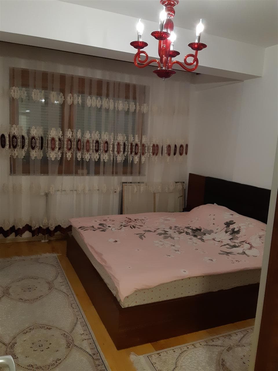 Banesë 98m2 me qira në lagjen Tophane 3
