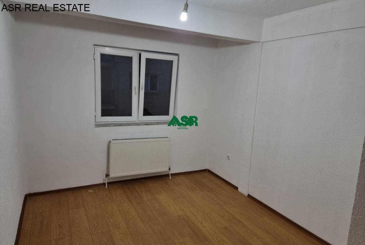 Ofrohet per shitje banesa në Fushe Kosove 3