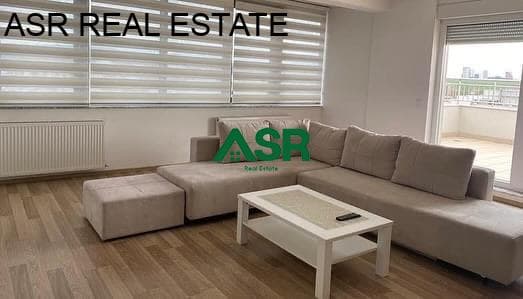 Lëshohet banesa e tipit penthouse me qira në lagjen Prishtina e re 4