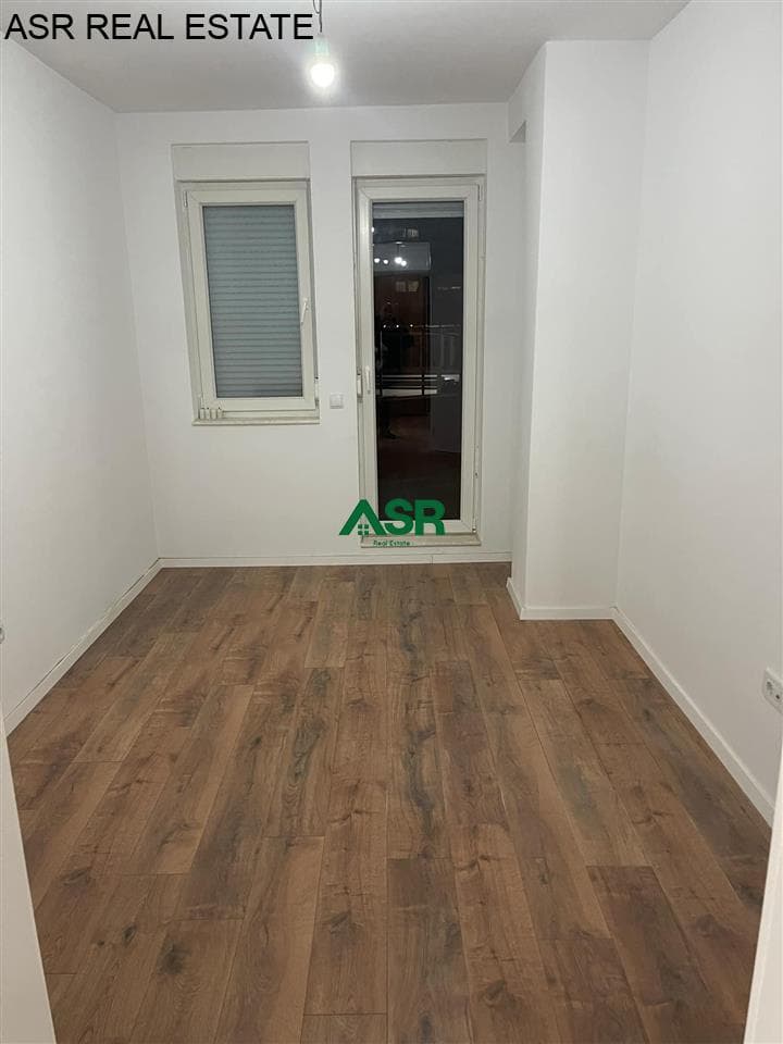 Banesë 79m2 me qira në rrugen C 2