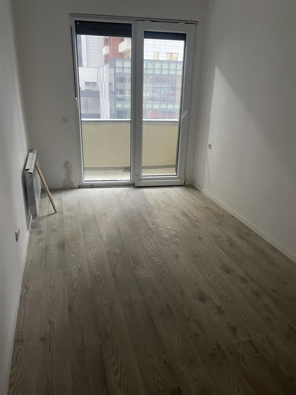 Banesë 103m2 me qira në Lakrishte 2