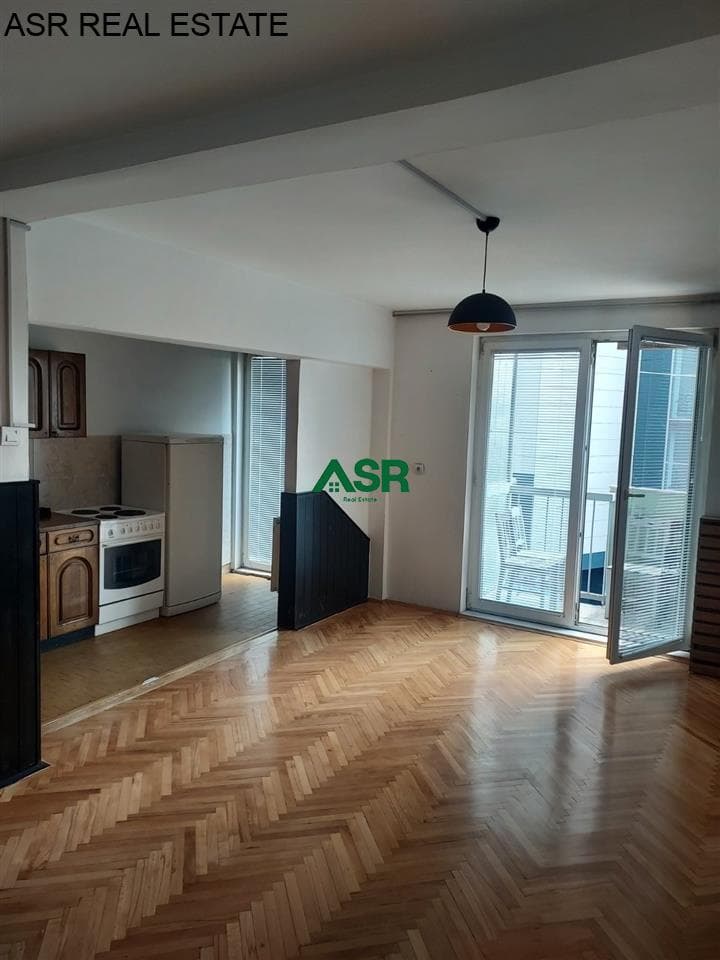 Lëshohet banesa per zyre me qira në lagjën Qender 2