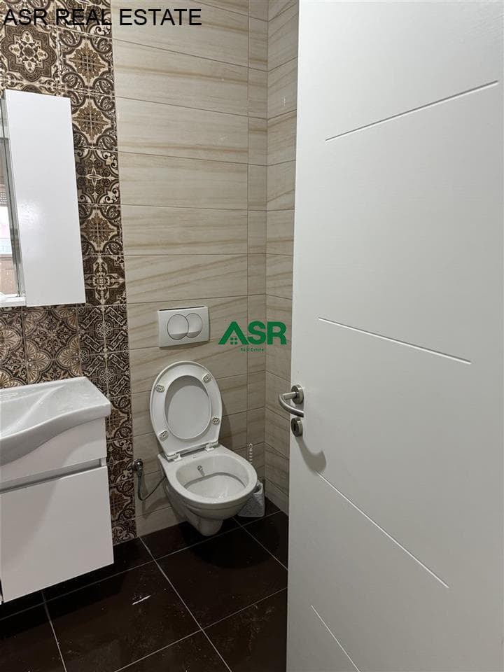 Banesë/zyre 107m2 me qira në lagjen e spitalit