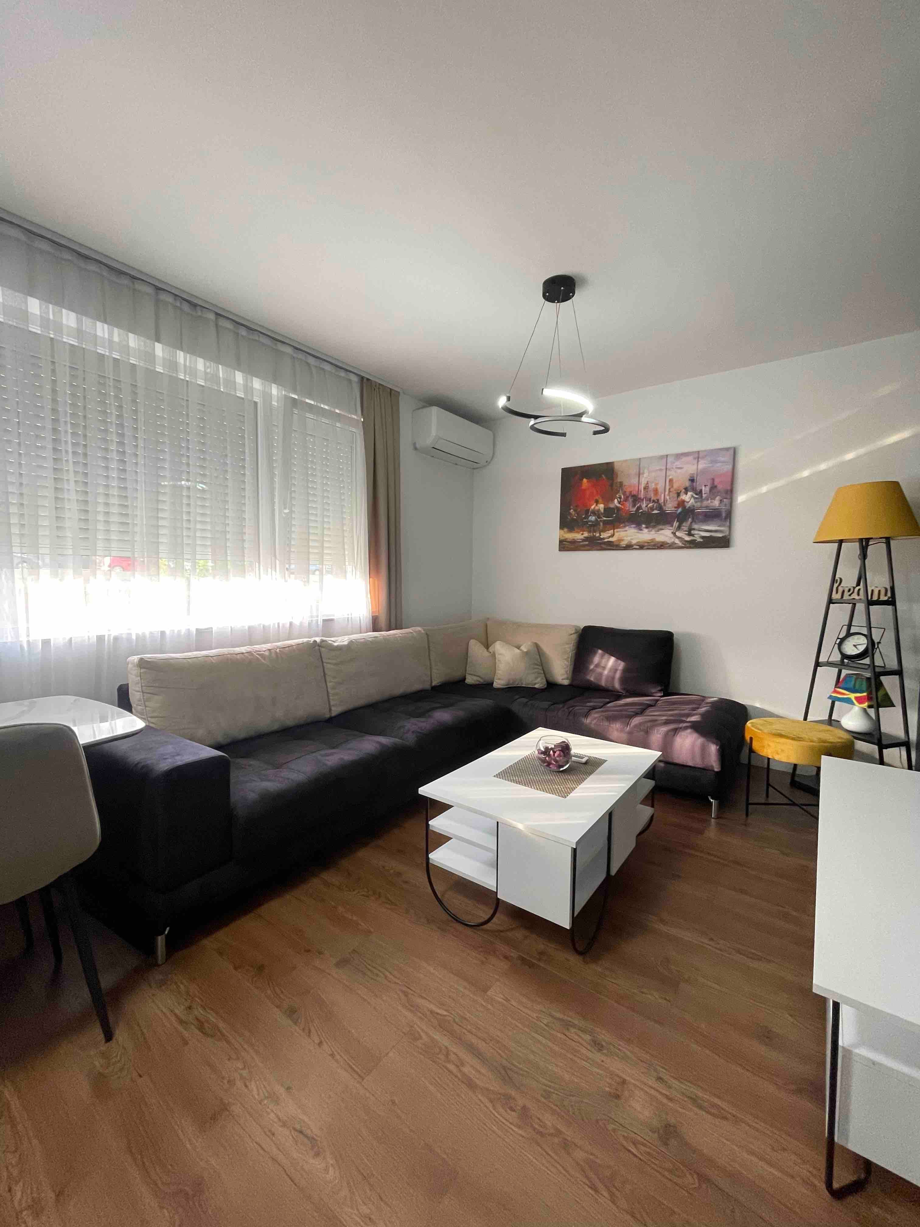 Banesë 50m2 me qira në lagjen Arberia