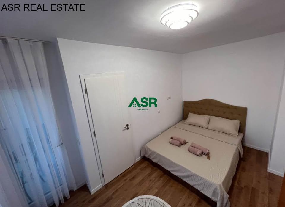 Banesë 50m2 me qira në lagjen Tophane 4