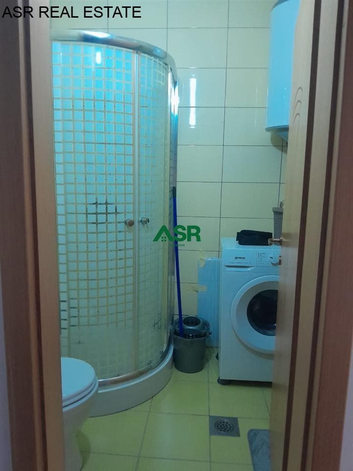 Banesë me qira në Rrugen Muharrem Fejza 4